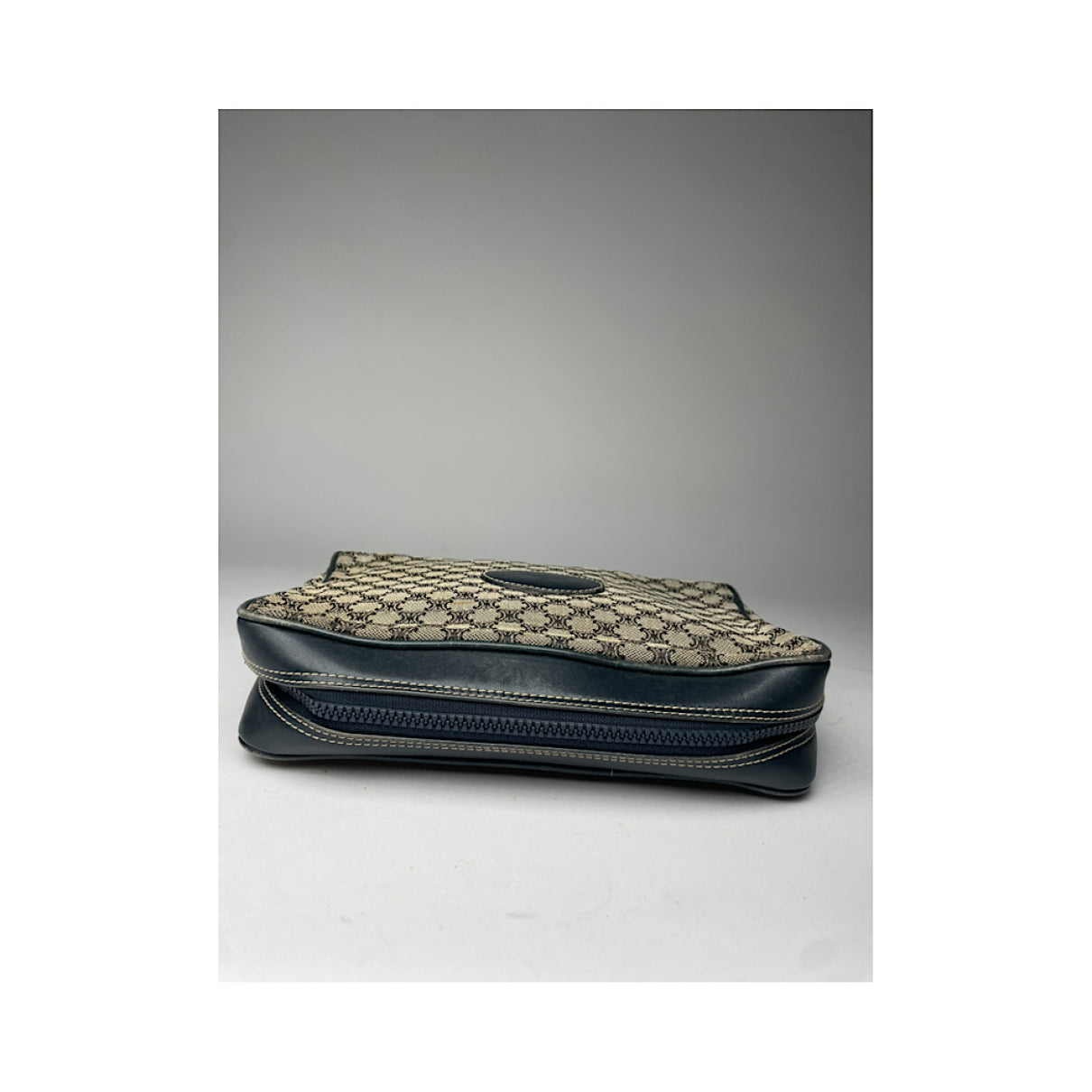 Celine Triomphe Vintage Clutch Bag image 5