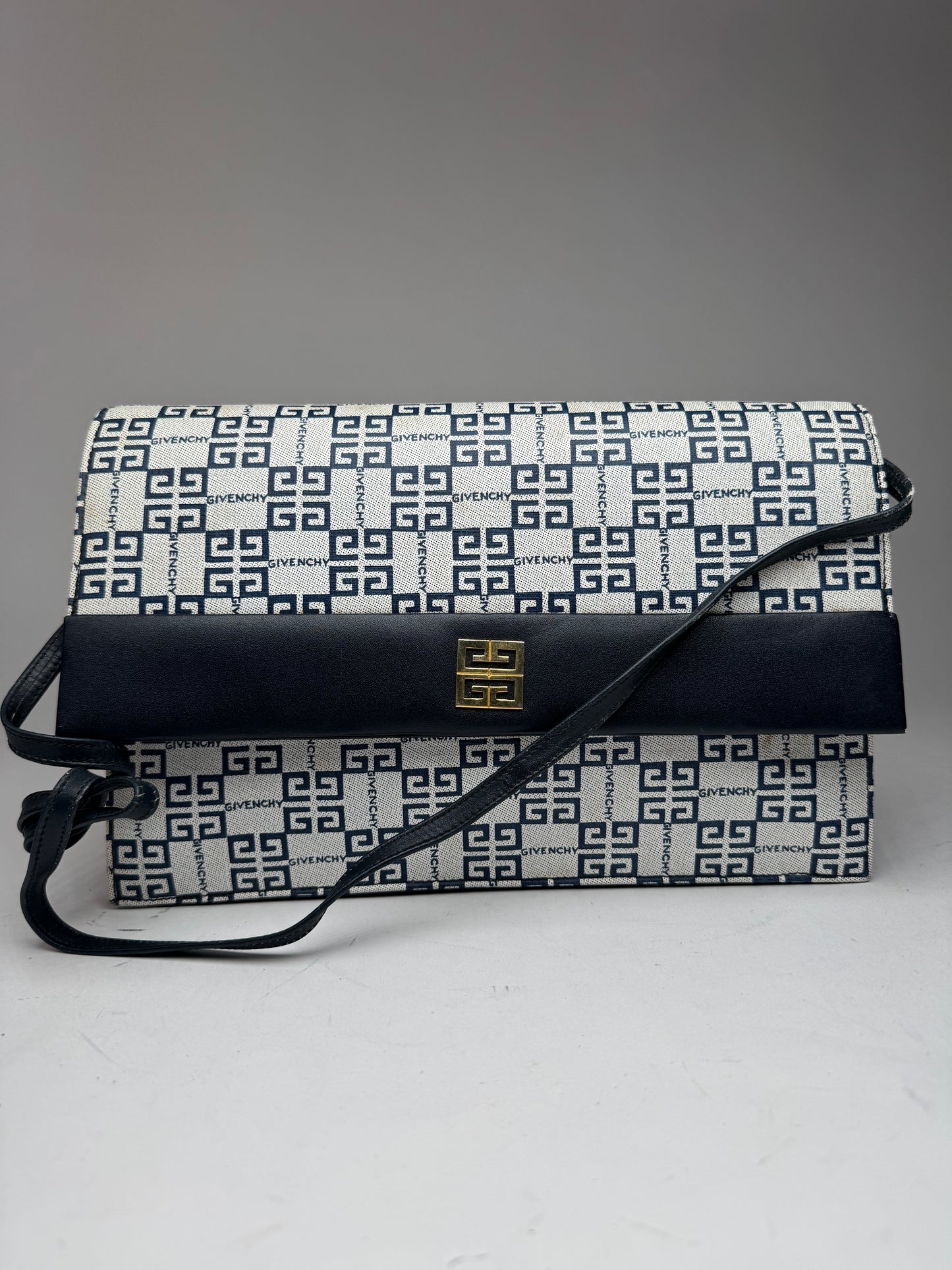 Vintage Givenchy 4G Monogramm Leather Bag White Navy Black