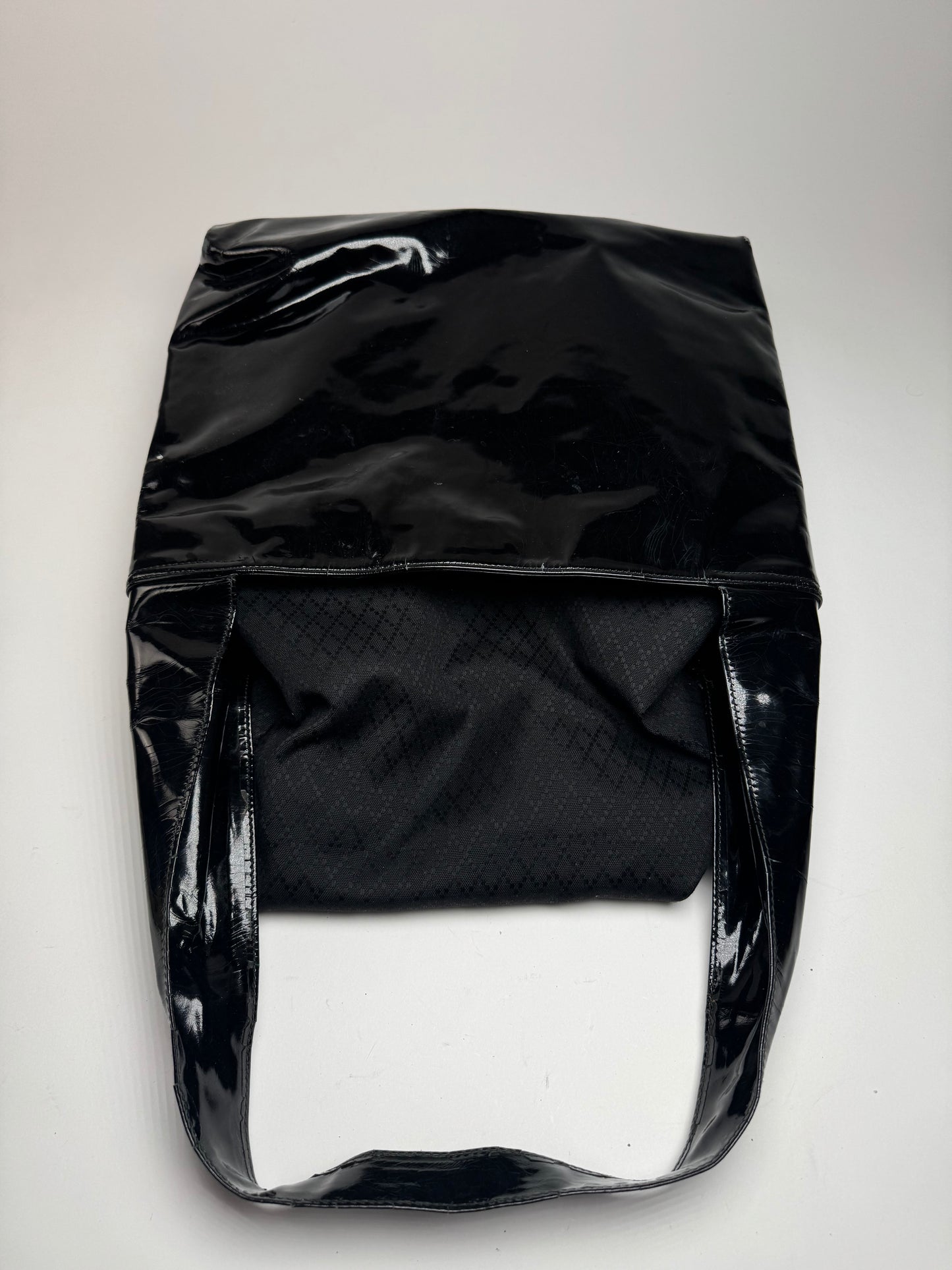 Vintage Gucci Tom Ford Patent Leather Shoulder Bag Black