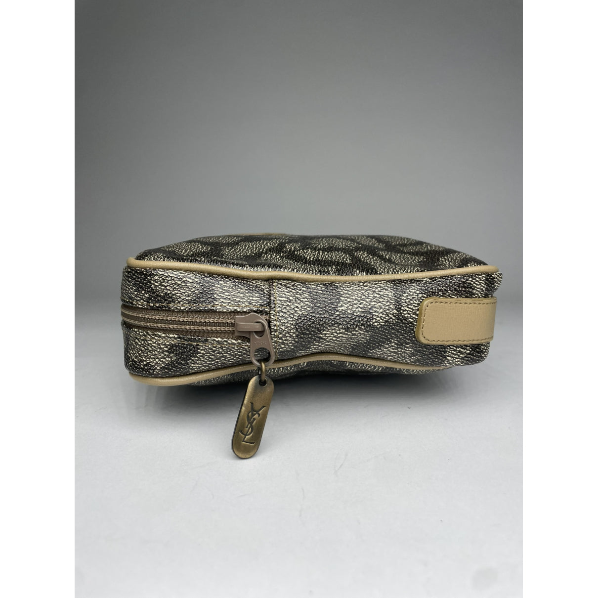 Yves Saint Laurent Grey Leather Clutch Bag image 4