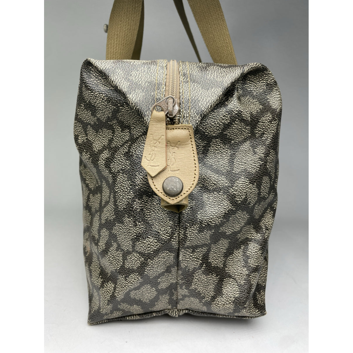 Saint Laurent Handbag image 3