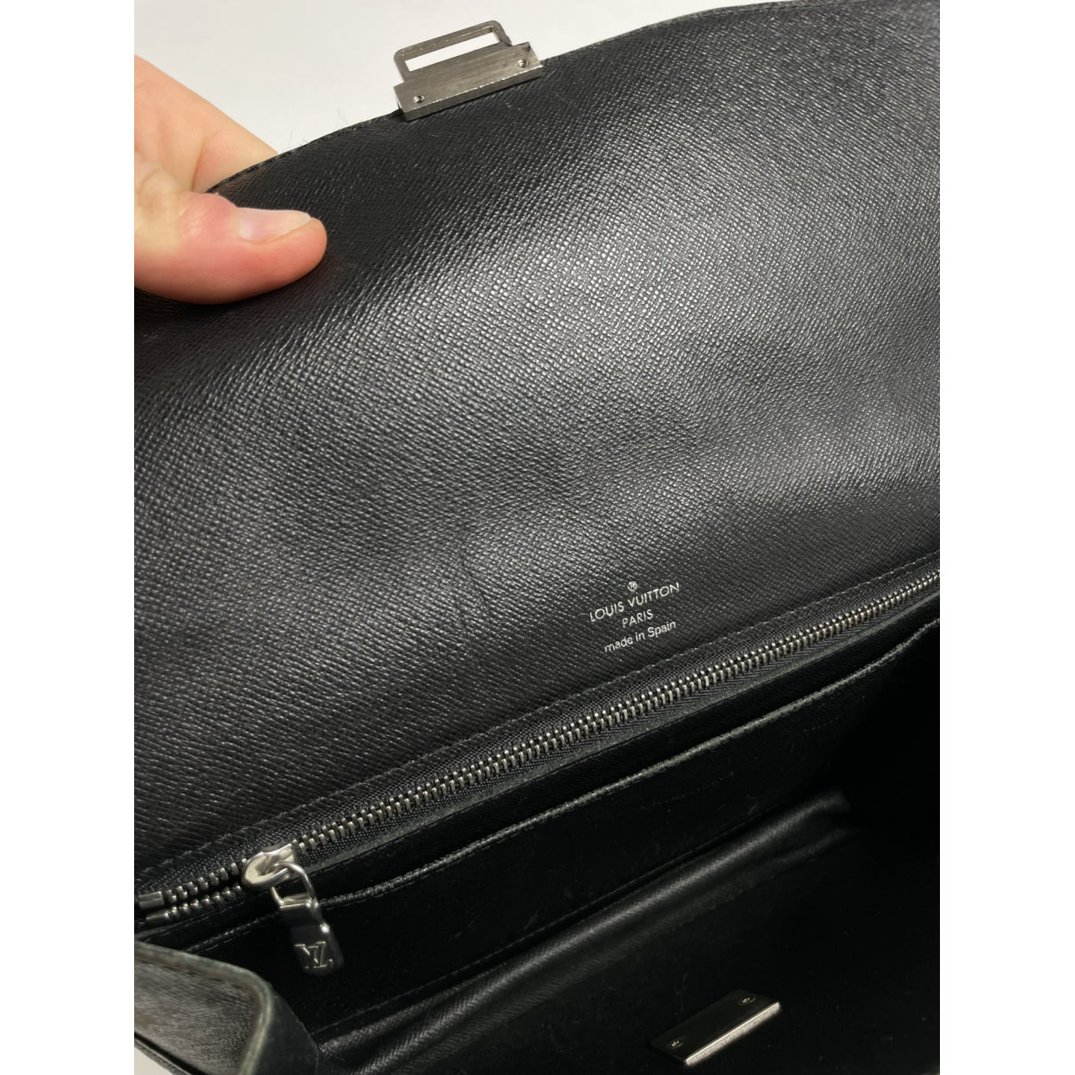 Louis Vuitton Sénateur Black Leather Clutch Bag image 4