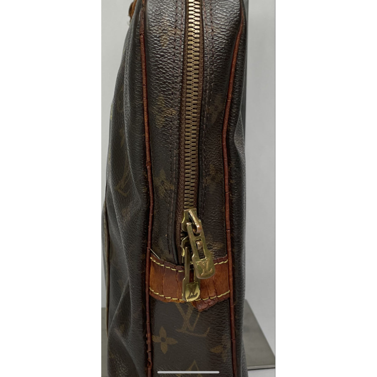 Louis Vuitton Serviette Ambassadeur Handbag image 2