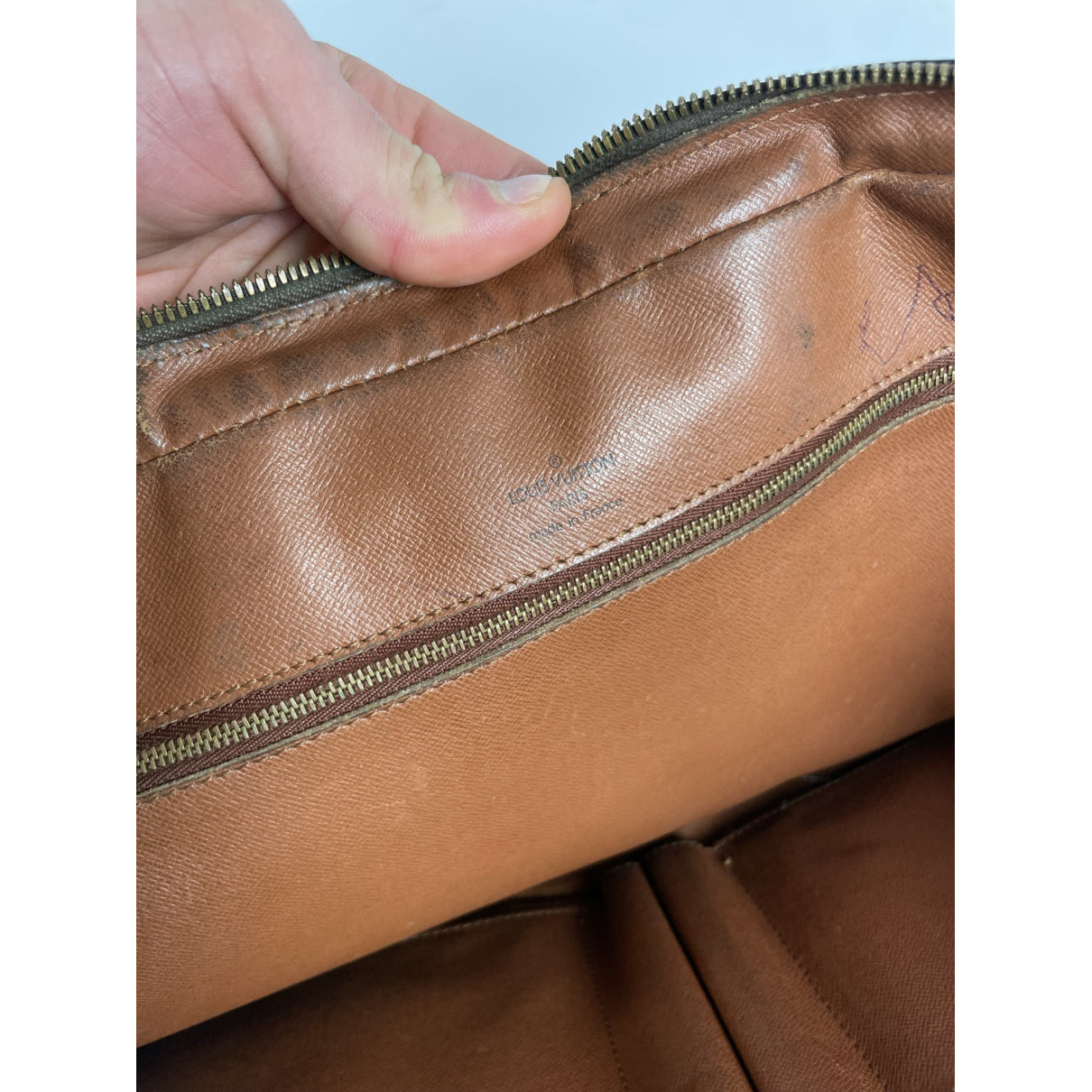 Louis Vuitton Serviette Ambassadeur Handbag image 4