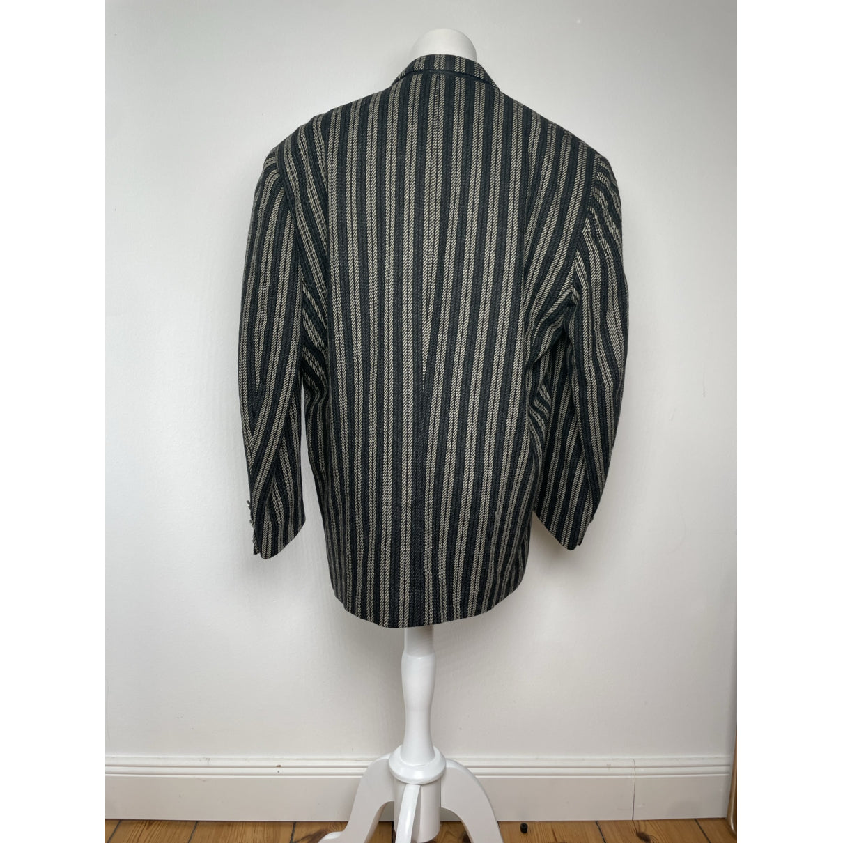 Kansai Yamamoto Jacket image 5