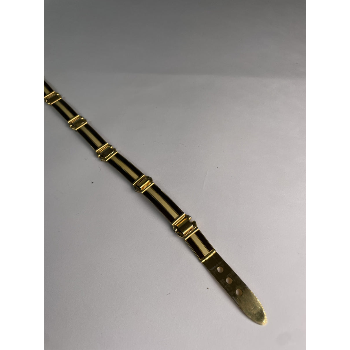 Gucci Gold Metal Belt image 4