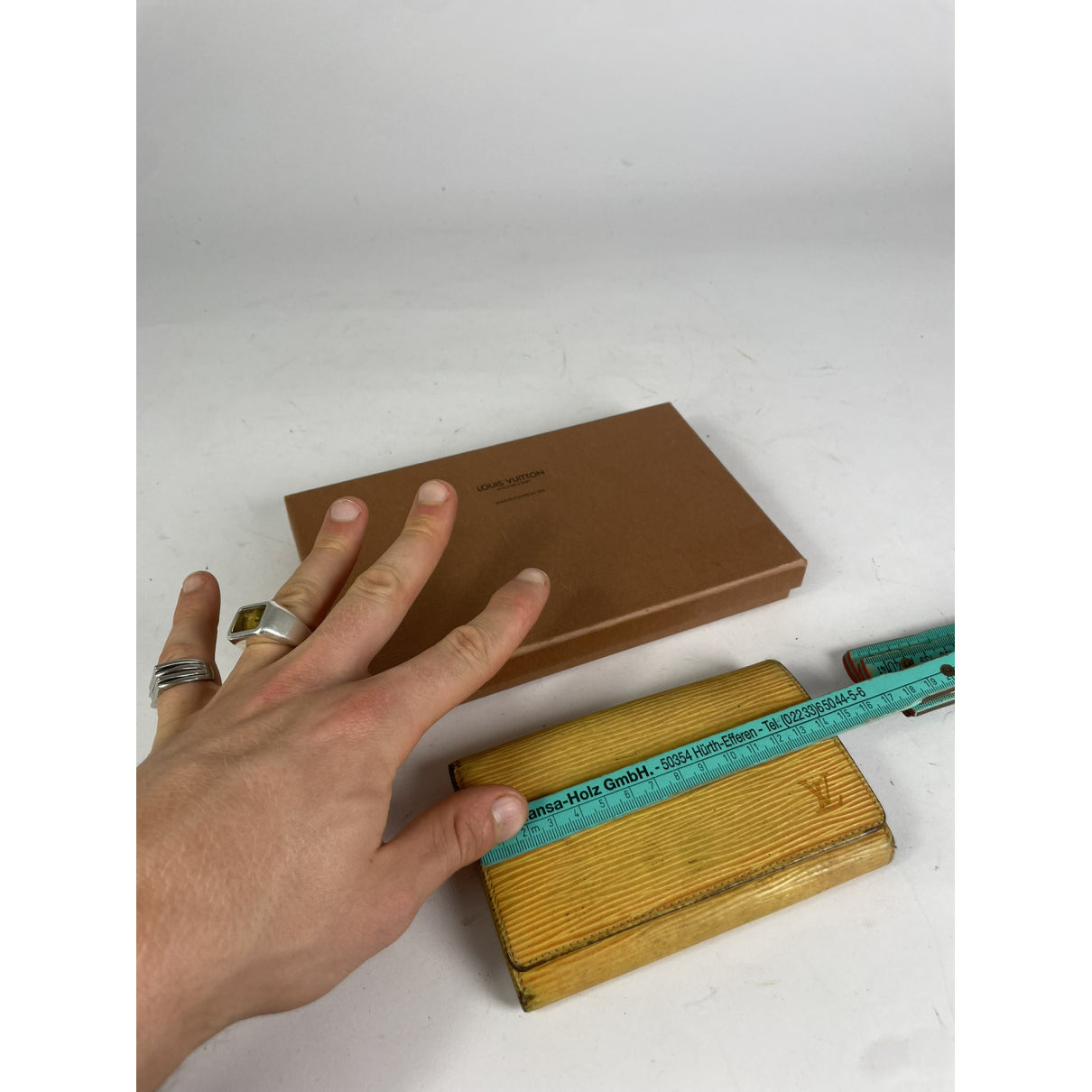 Louis Vuitton Twist Yellow Leather Wallet image 4