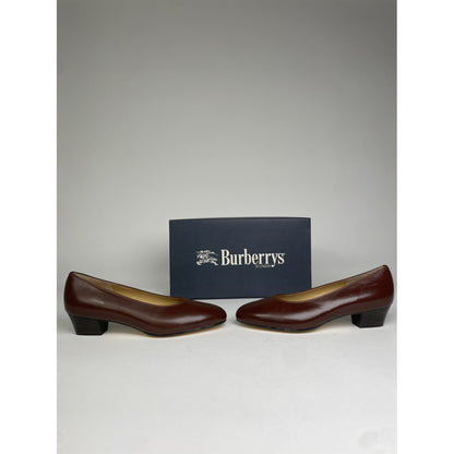 Burberry Flat image 3