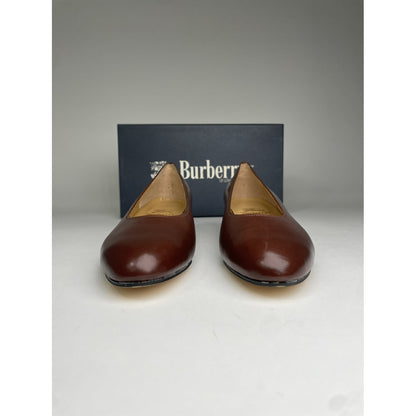 Burberry Flat image 4