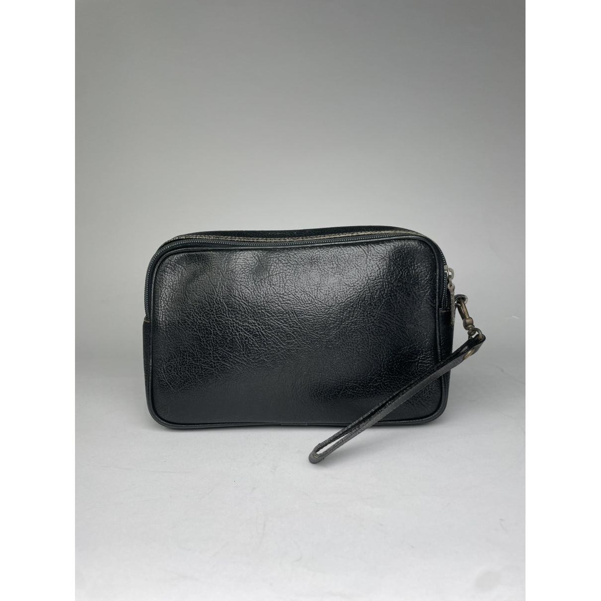 Valentino Garavani VLogo Black Leather Clutch Bag image 4
