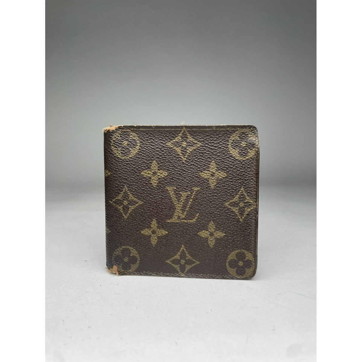 Louis Vuitton Purse image 2