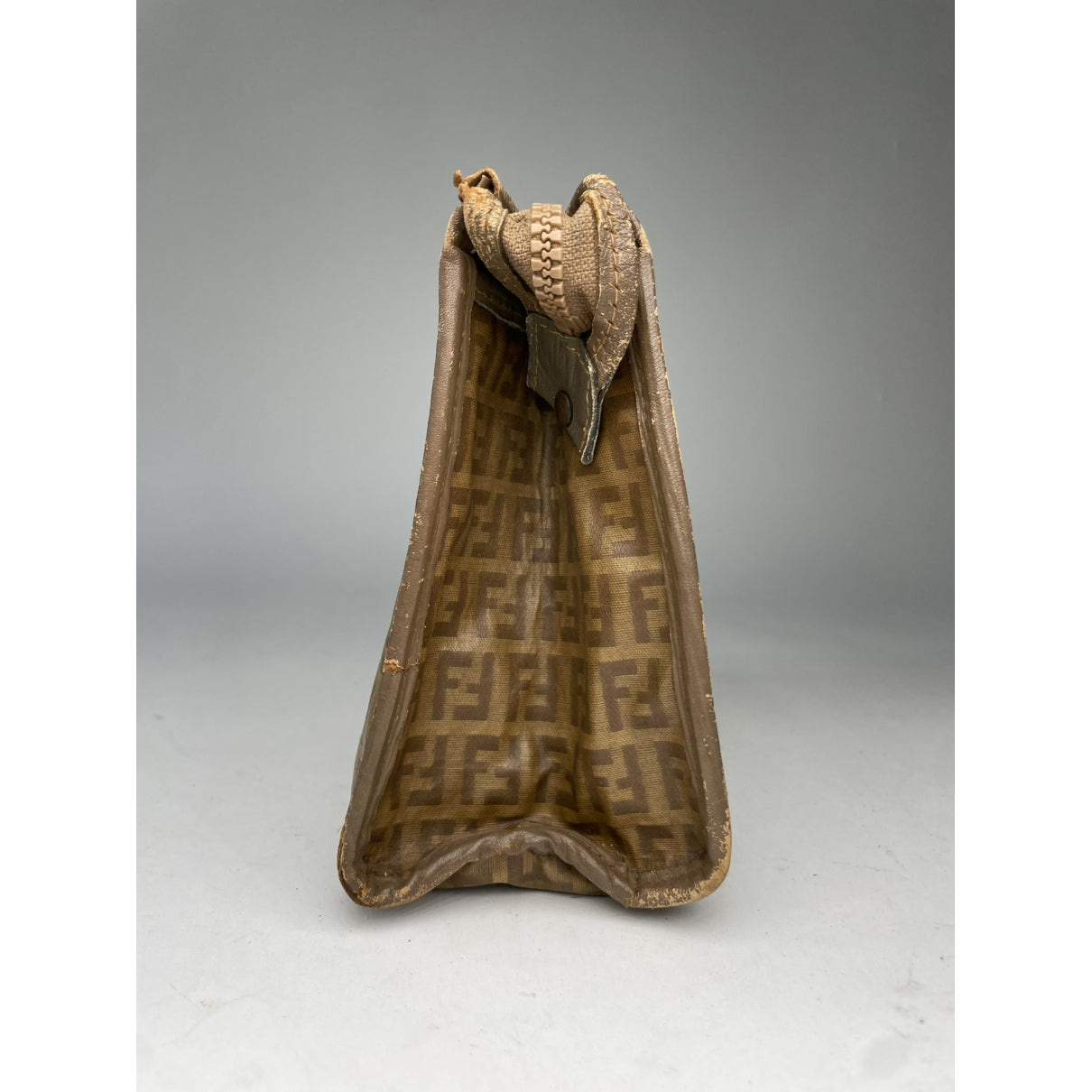 Fendi Double F Gold Leather Clutch Bag image 2