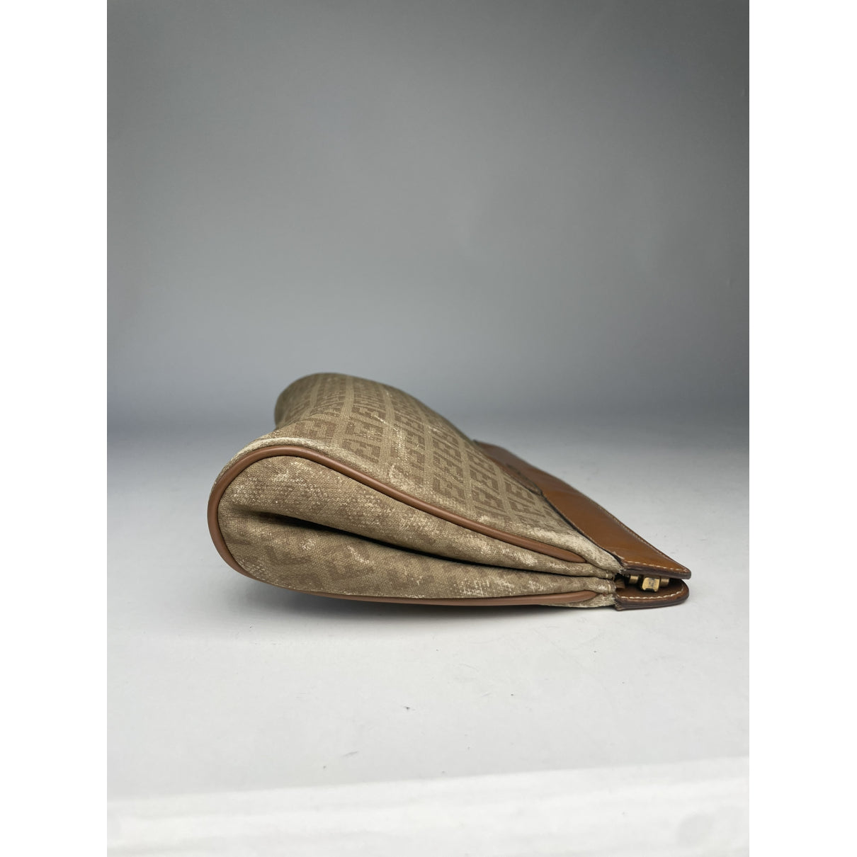 Fendi Baguette Clutch Bag image 5