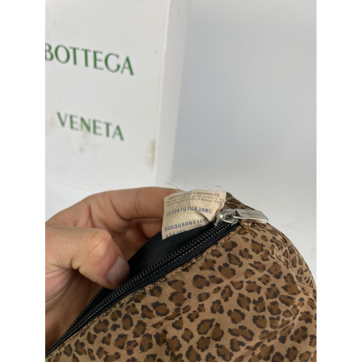Bottega Veneta Maxi Cabat 30  Handbag image 3