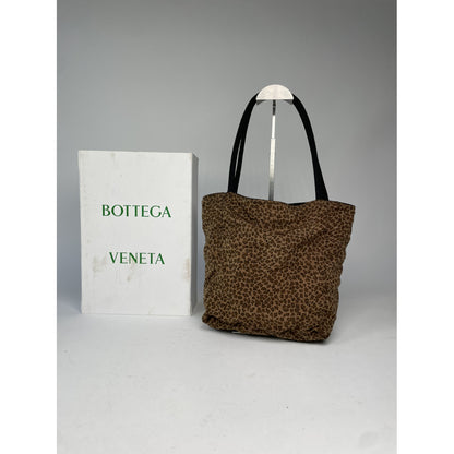 Bottega Veneta Maxi Cabat 30  Handbag image 4