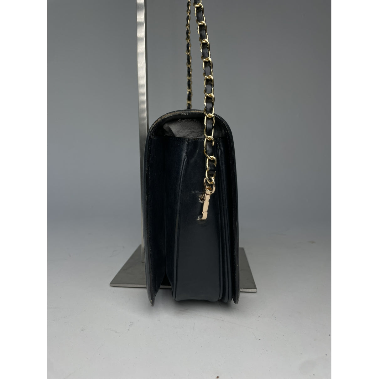 Celine SAC 16 BESACE Black Leather Handbag image 4