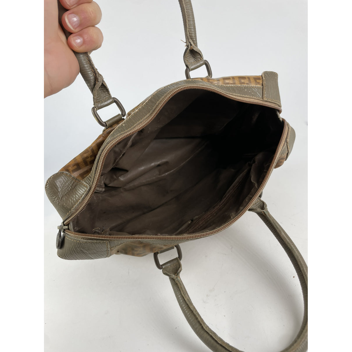 Fendi Baguette Brown Patent Leather Handbag image 3