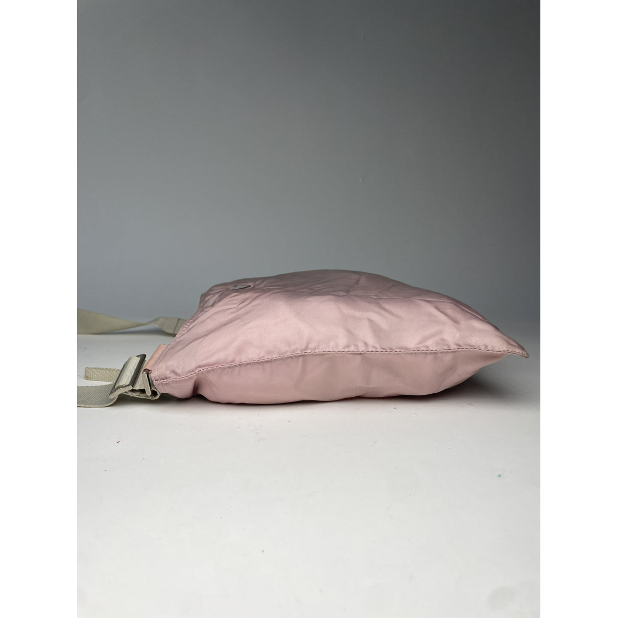 Prada Re-Edition 2005 Pink Polyester Handbag image 5