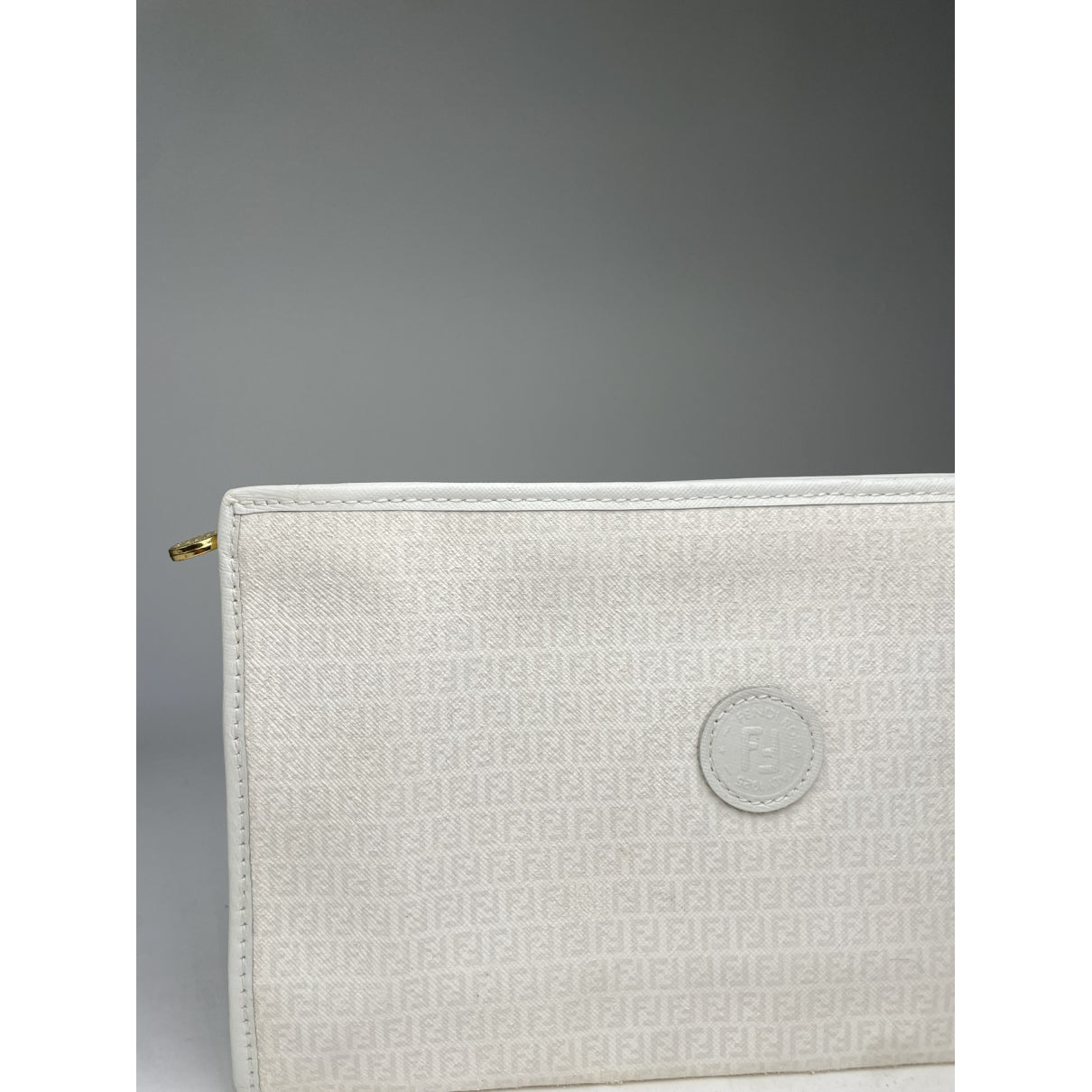 Fendi Baguette White Leather Clutch Bag image 2