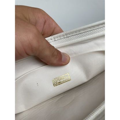 Fendi Baguette White Leather Clutch Bag image 5