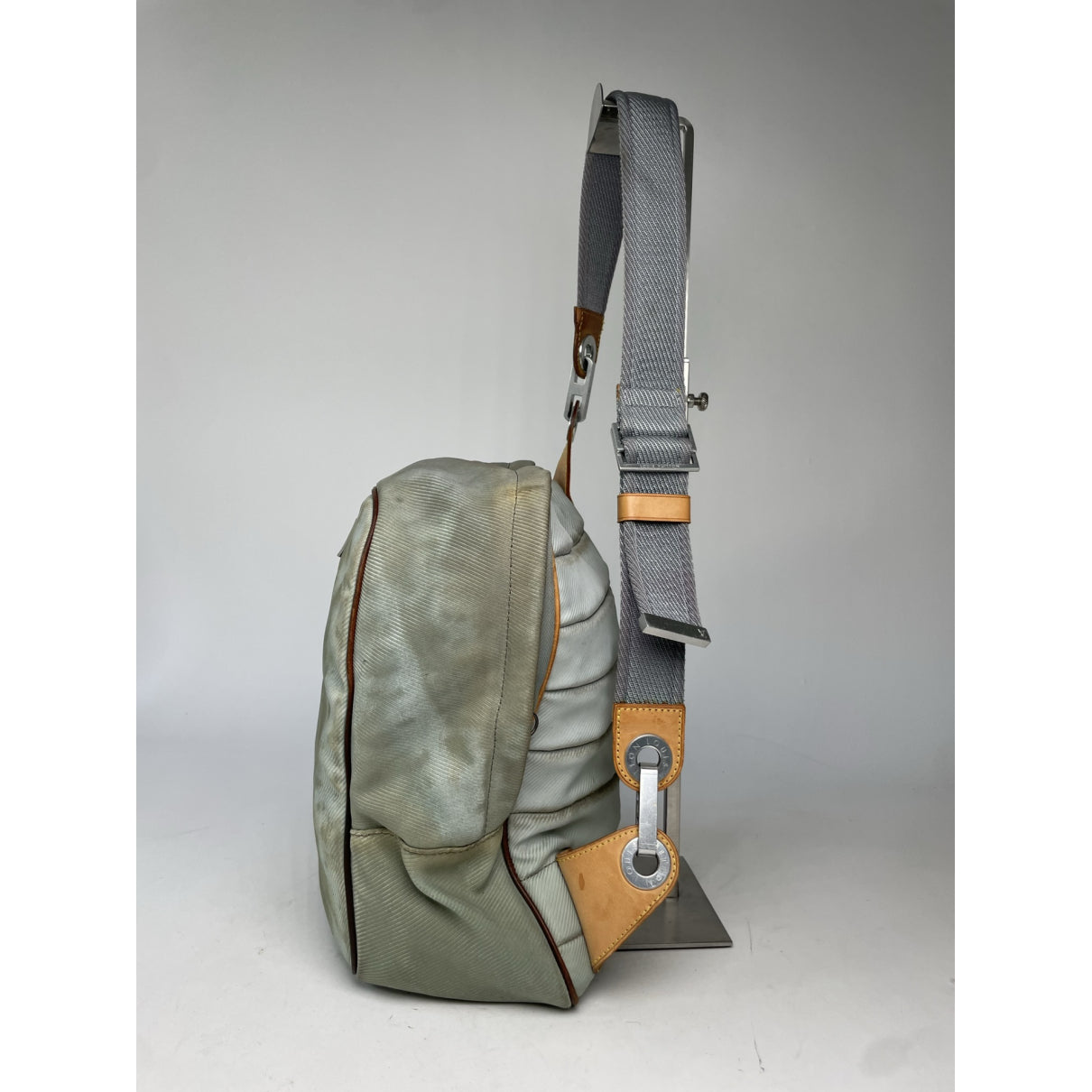 Louis Vuitton Bum Bag / Sac Ceinture Handbag image 4