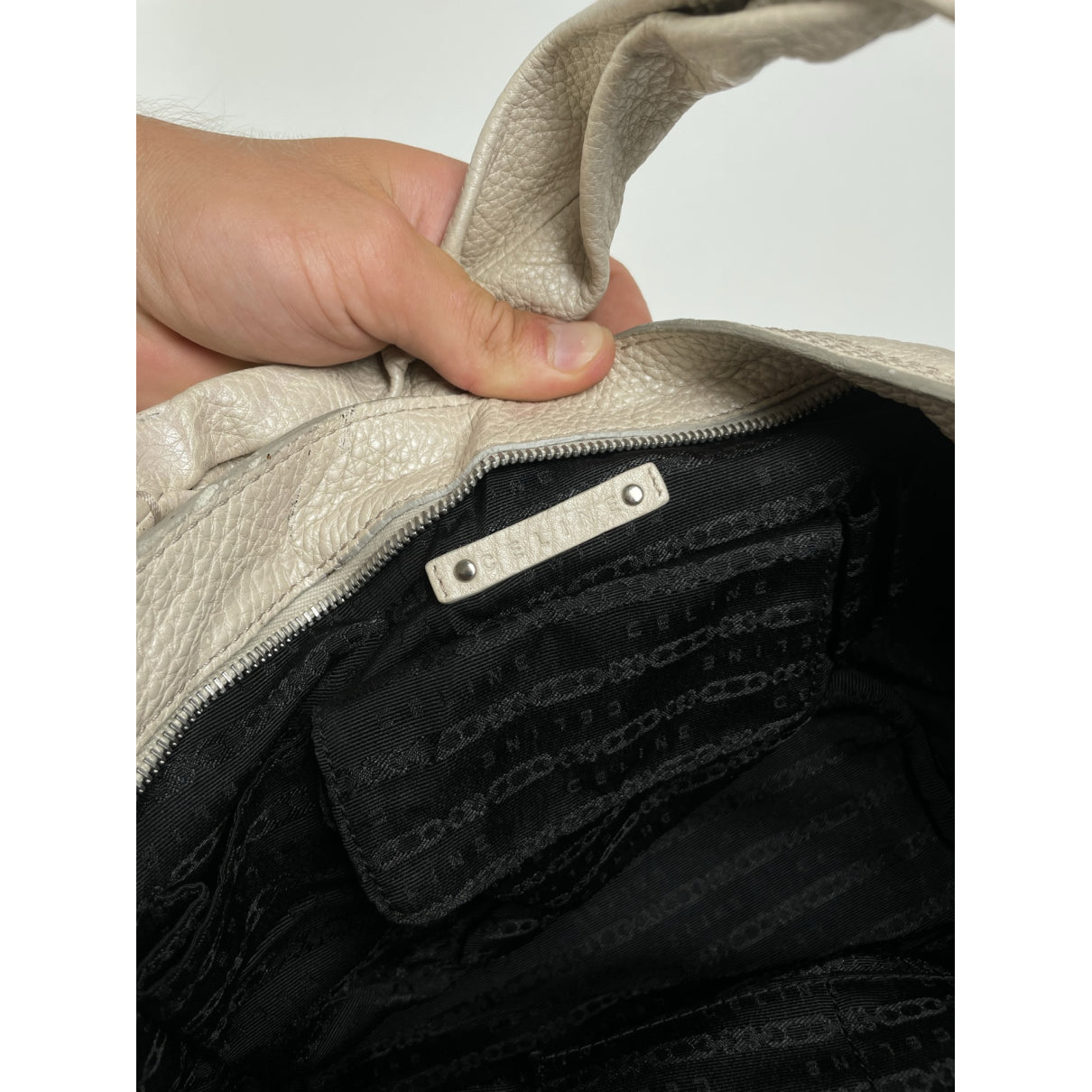 Celine SEAU 16 Handbag image 3