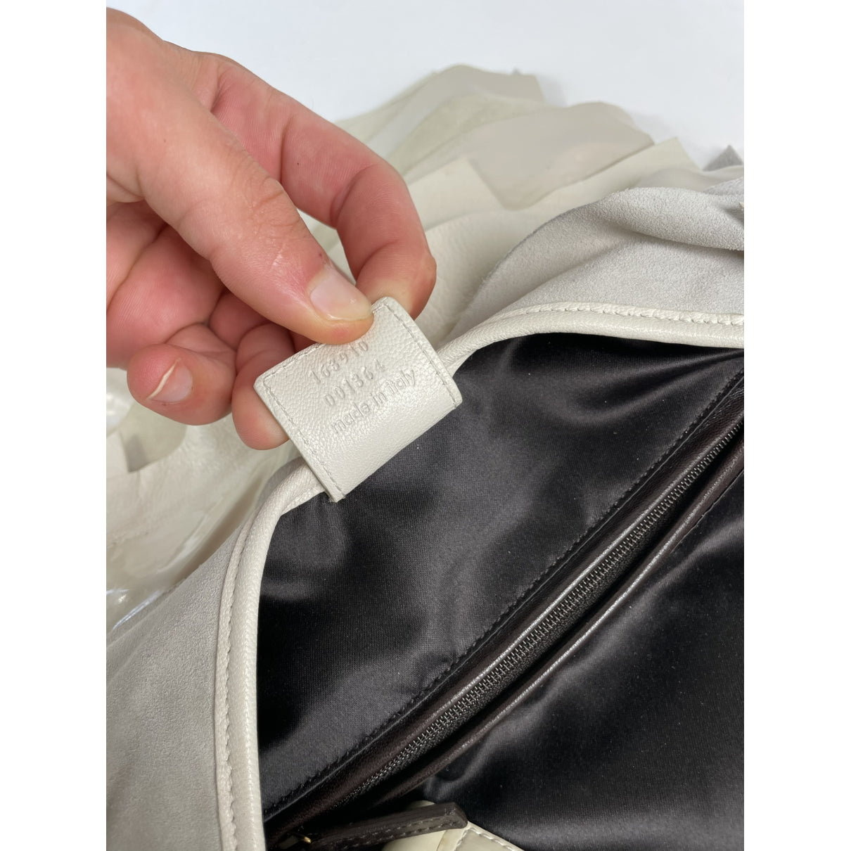 Yves Saint Laurent Handbag image 4