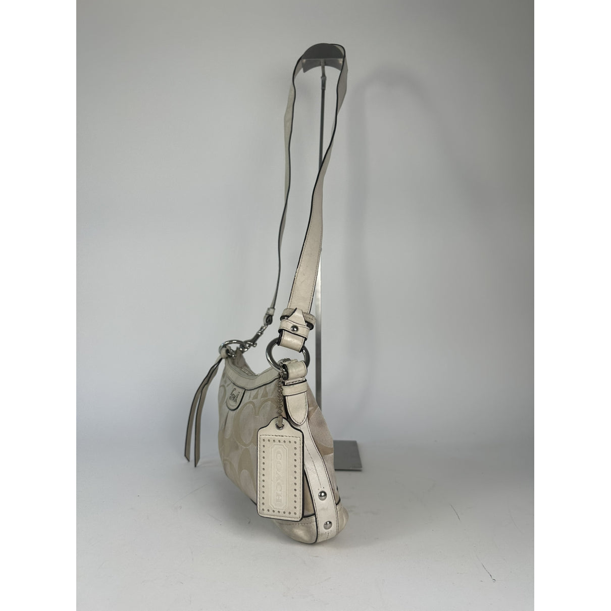 Coach Signature Sufflette Handbag image 4