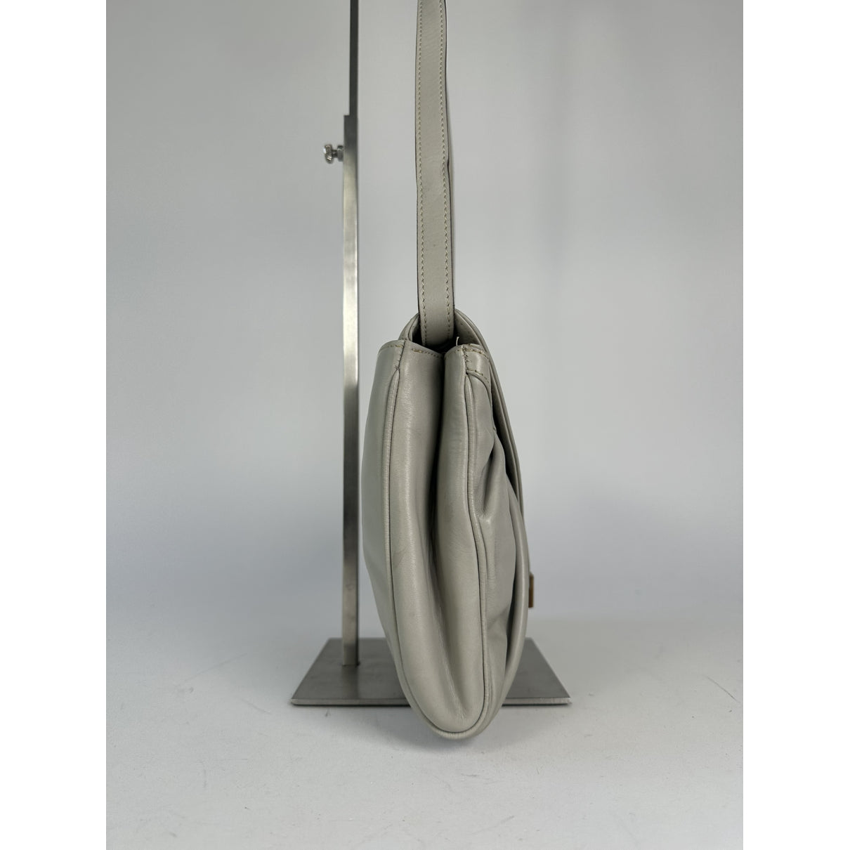 Celine Triomphe Maillon Chain Handbag image 4