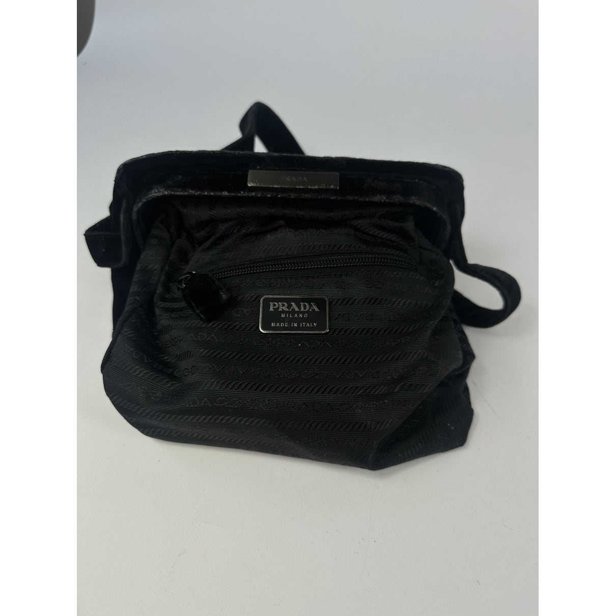 Prada Re-Edition 2002  Handbag image 2