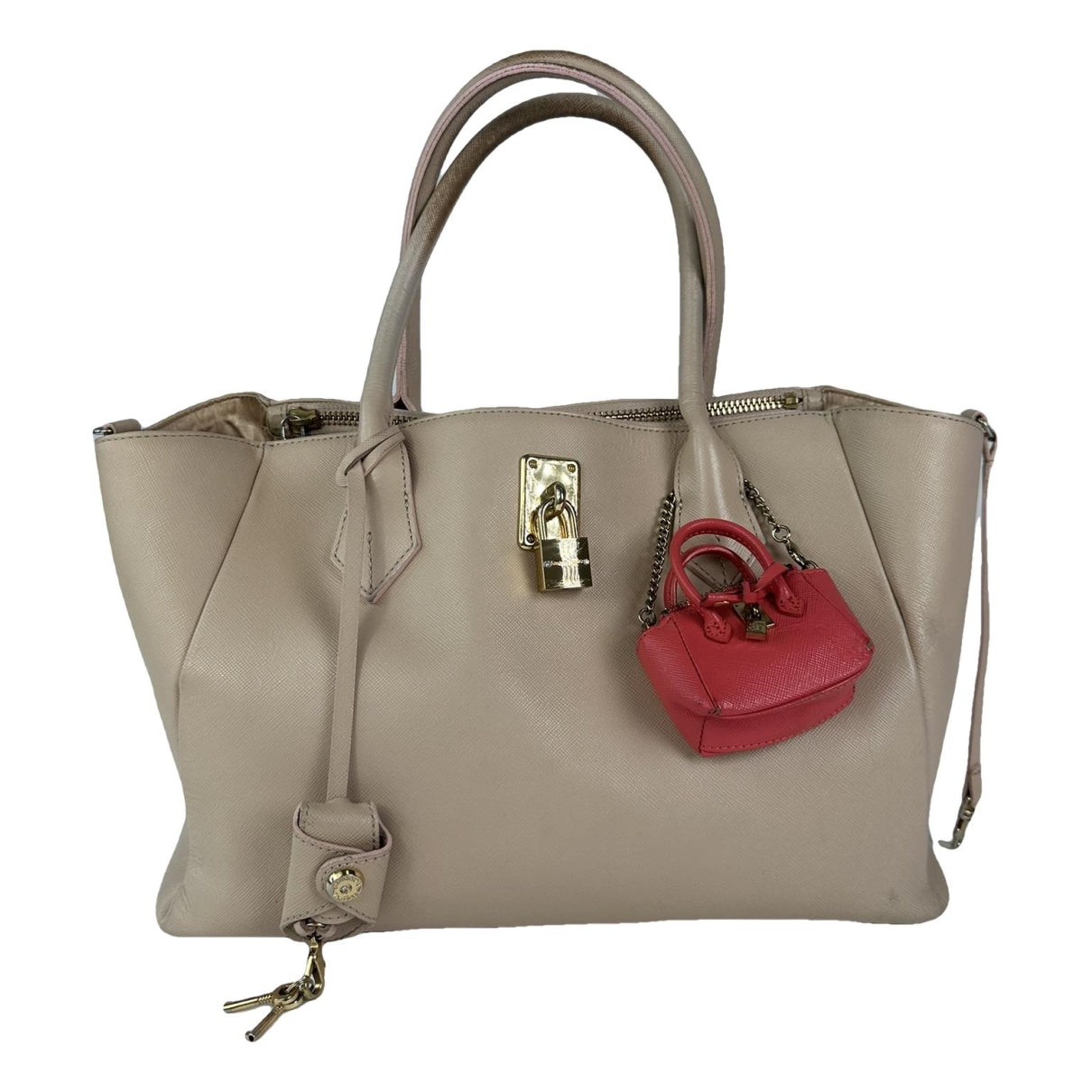 Samantha Thavasa Handbag image 1