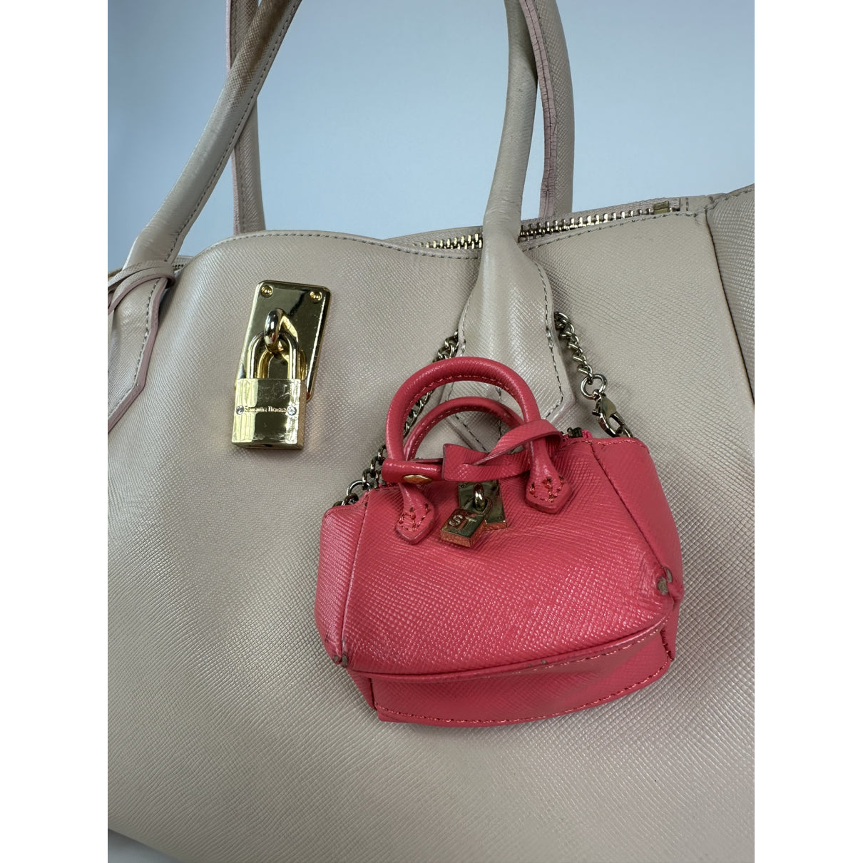 Samantha Thavasa Handbag image 4