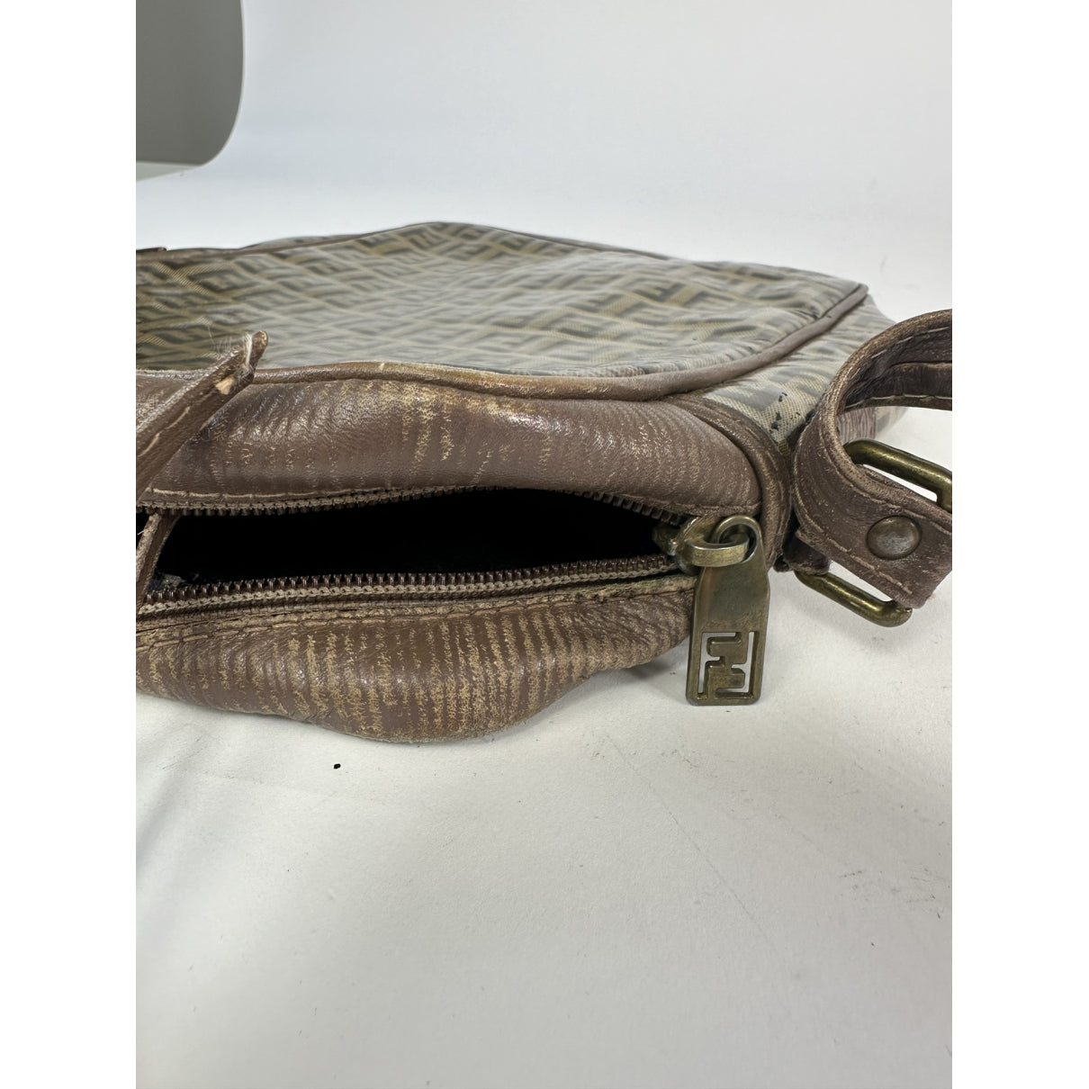 Fendi Baguette Brown Patent Leather Handbag image 4