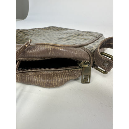 Fendi Baguette Brown Patent Leather Handbag image 4