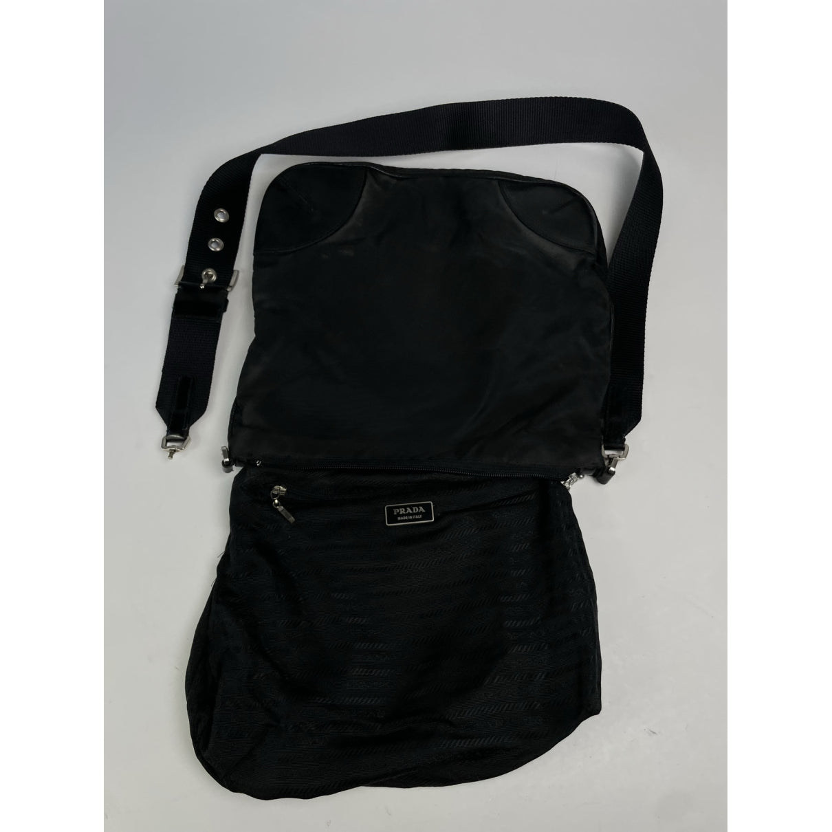 Prada Re-Edition 2000 Double Zip Black Polyester Handbag image 2