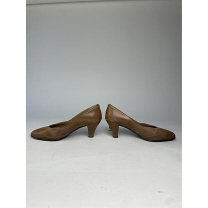 Charles Jourdan Heel image 4