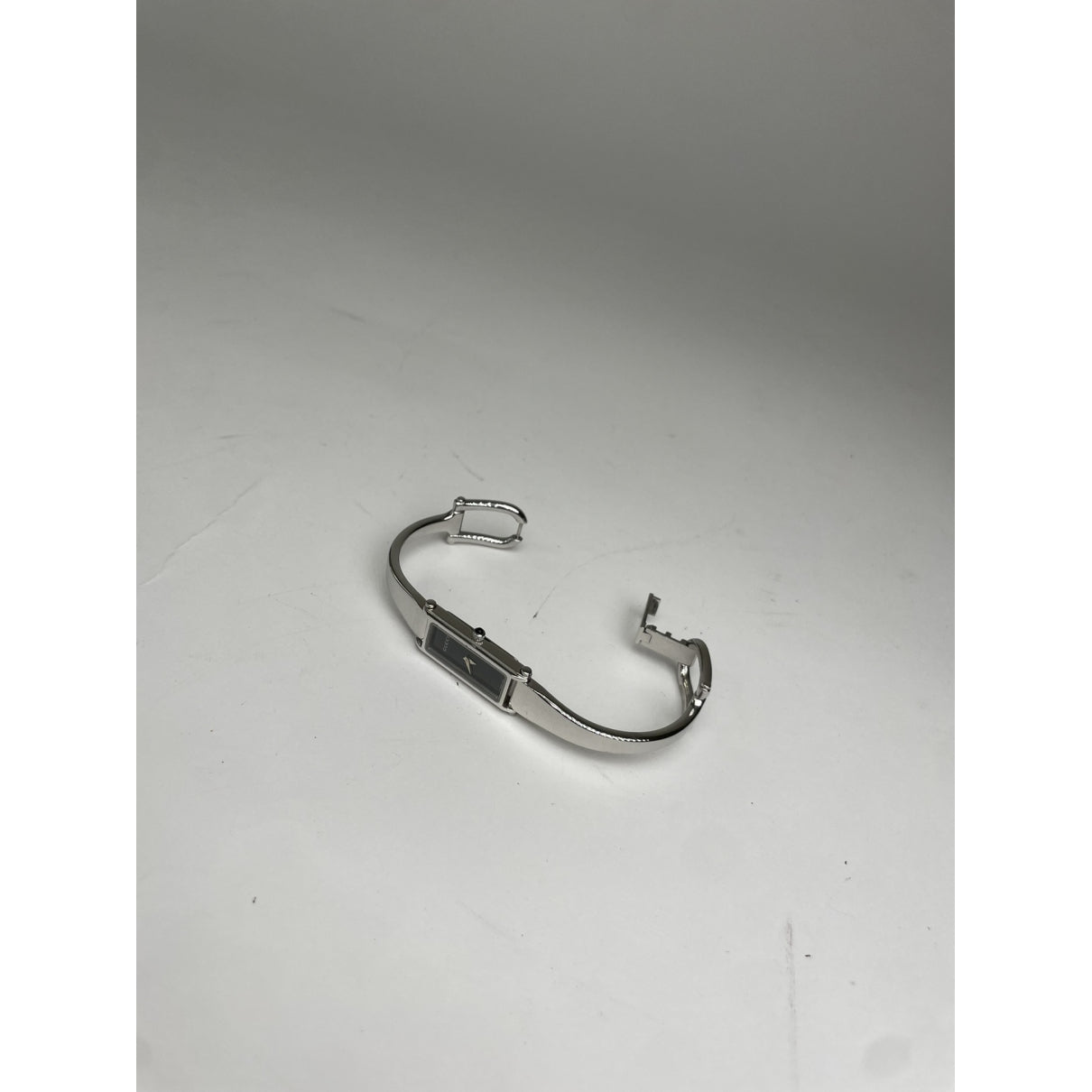 Gucci Horsebit Watche image 4