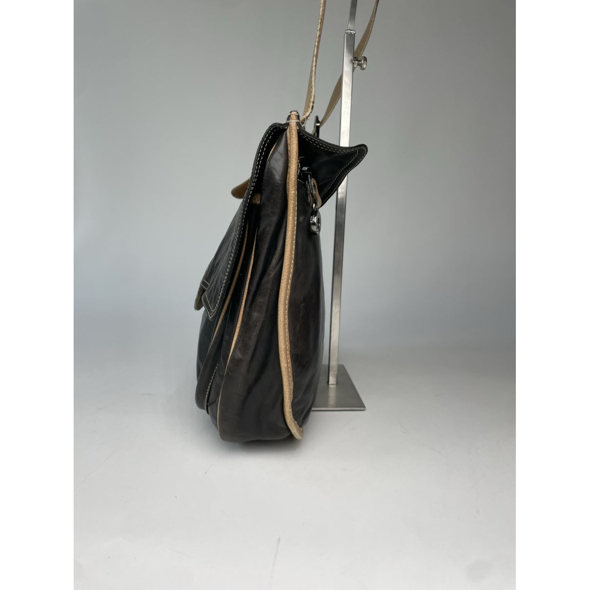 Loewe Amazona Black Leather Handbag image 5