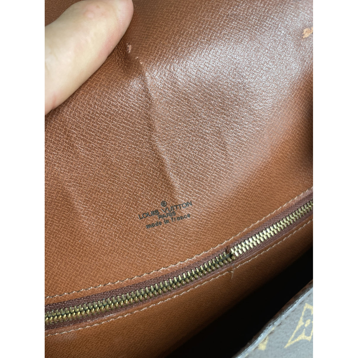 Louis Vuitton Chantilly Handbag image 2