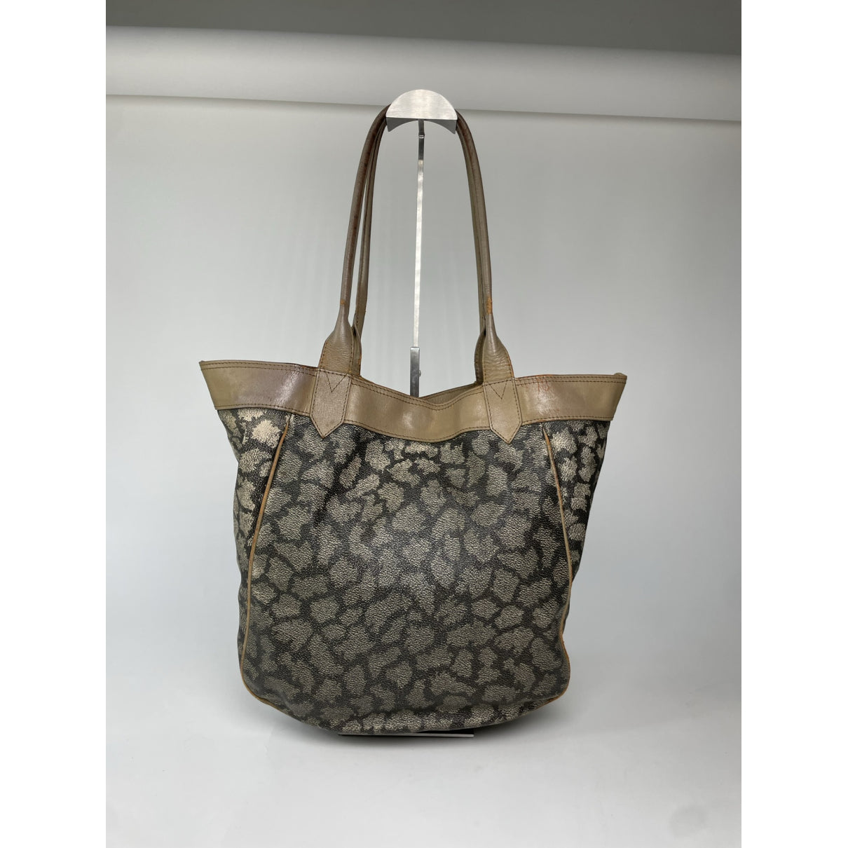 Yves Saint Laurent Handbag image 2