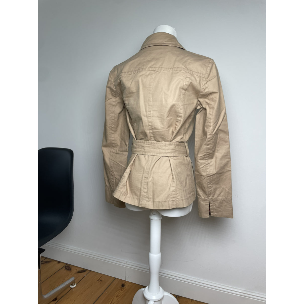 Burberry Kensington Trench Coat image 4