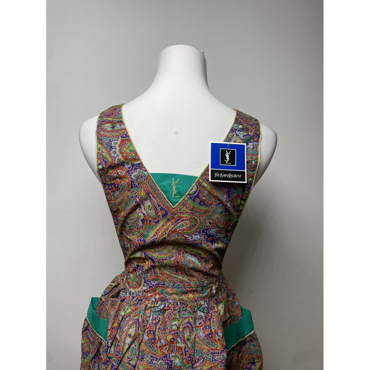 Yves Saint Laurent Dresse image 5