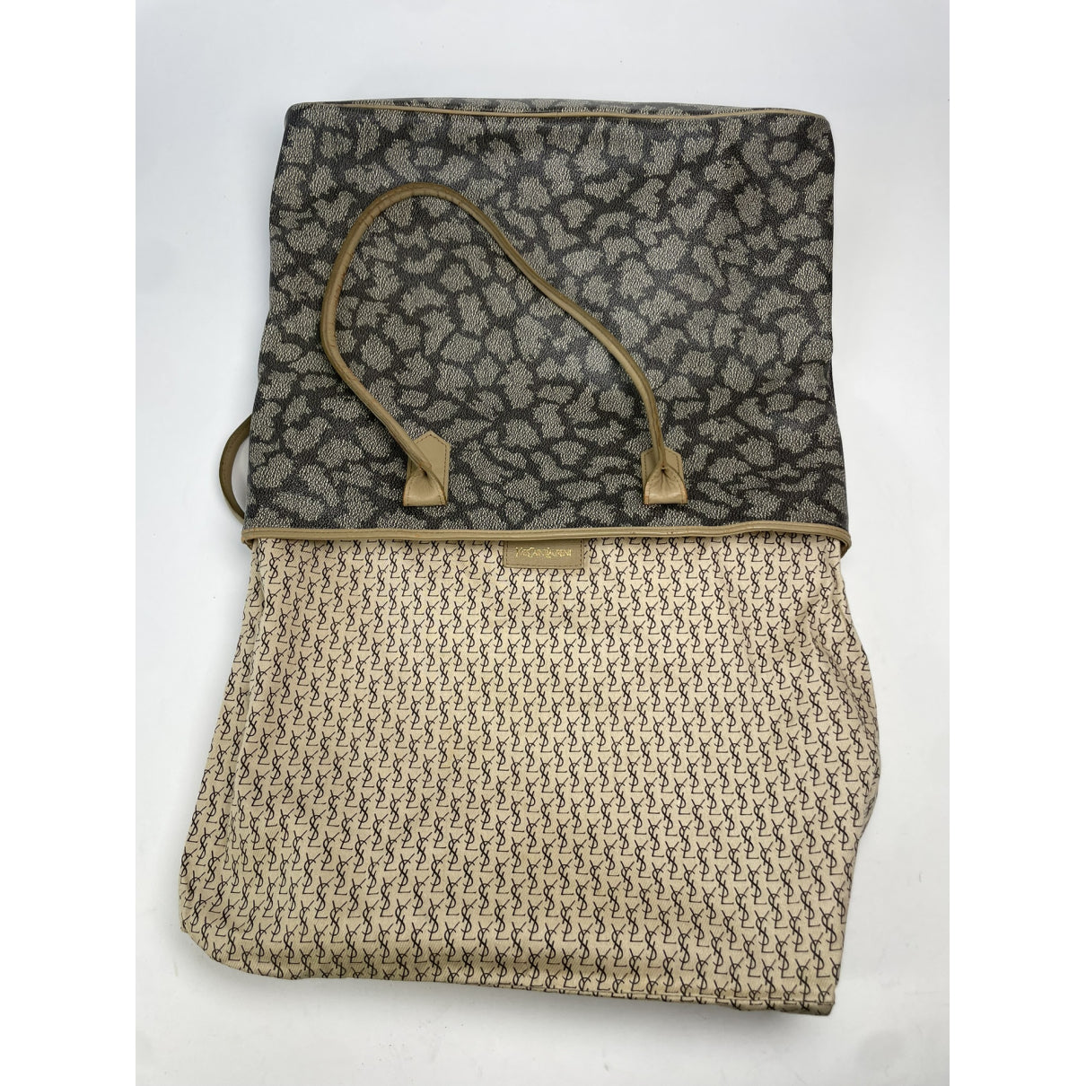 Yves Saint Laurent Handbag image 2