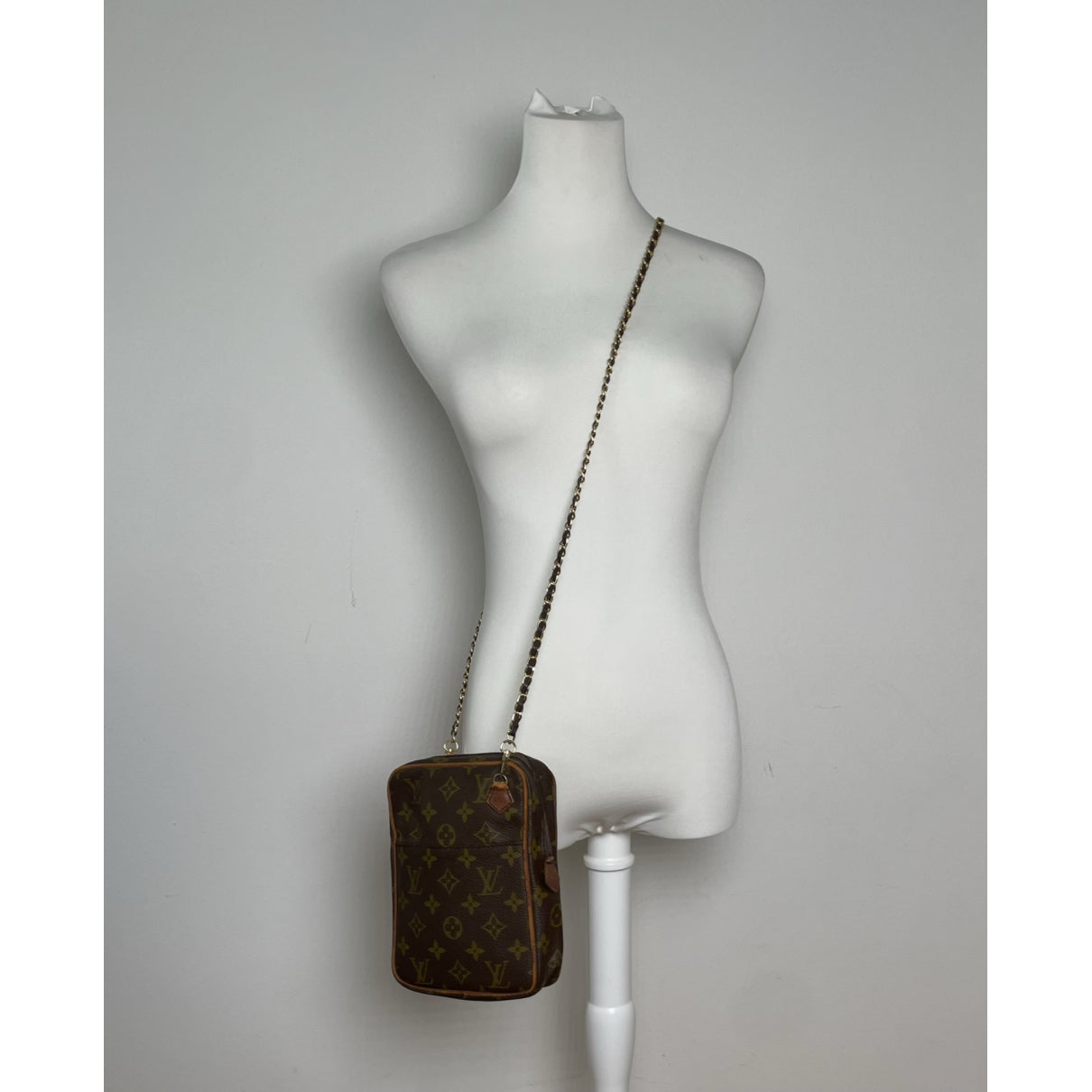 Louis Vuitton Handbag image 2