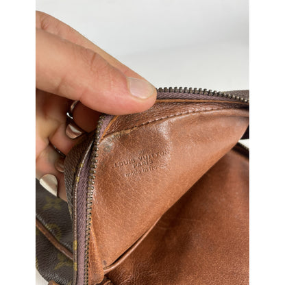 Louis Vuitton Handbag image 5