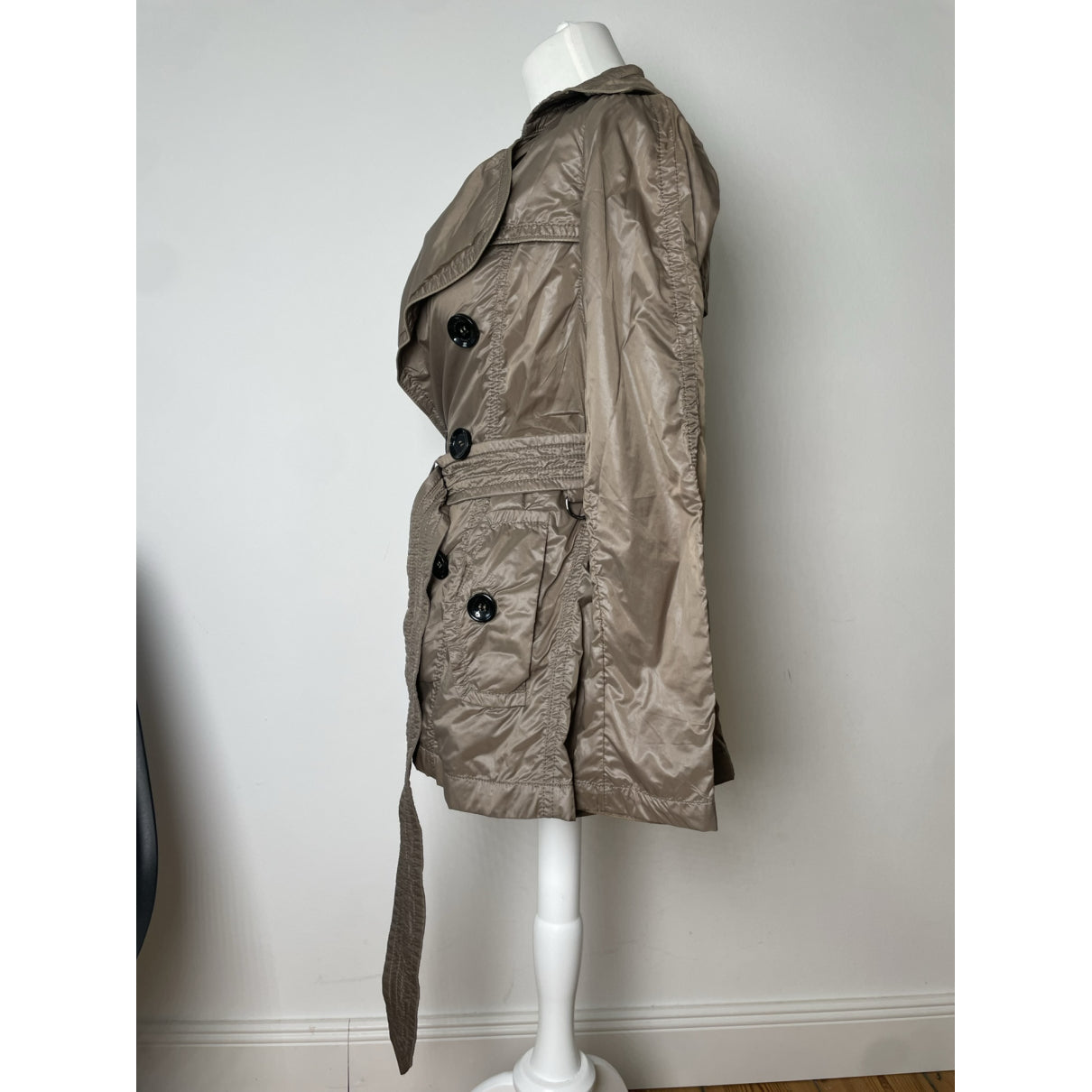 Burberry Waterloo Trench Coat image 3