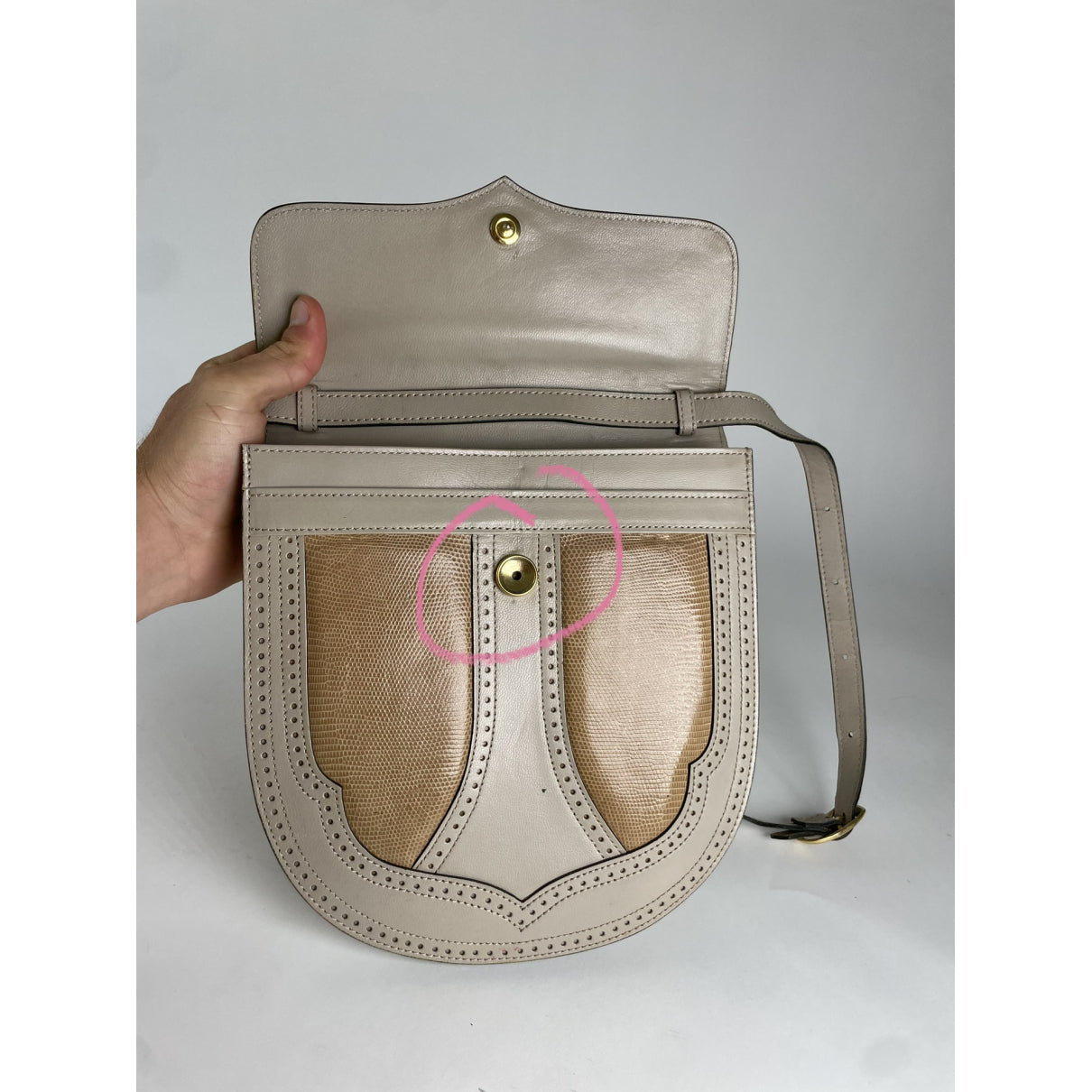 Yves Saint Laurent Handbag image 2