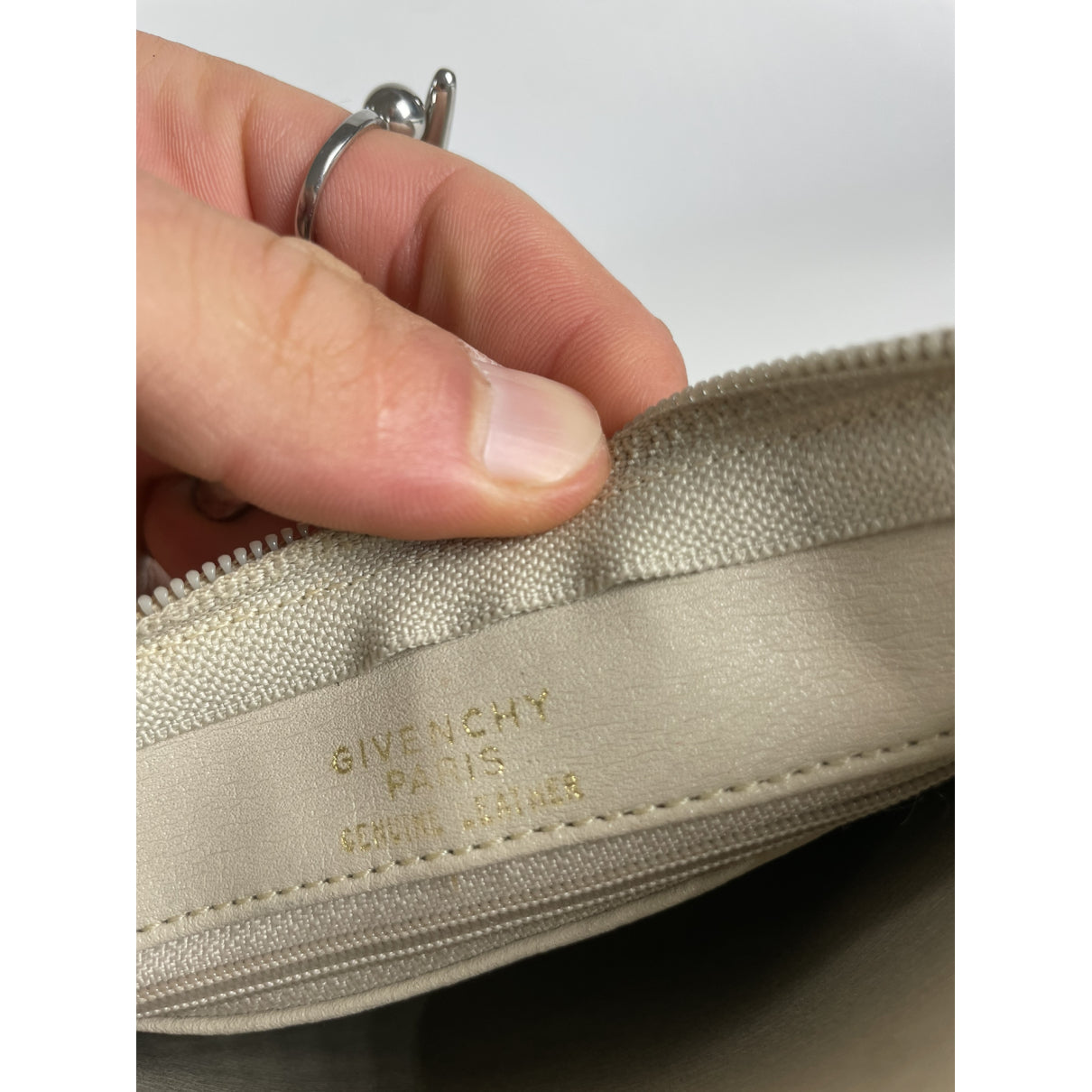 Givenchy 4G White Leather Handbag image 5