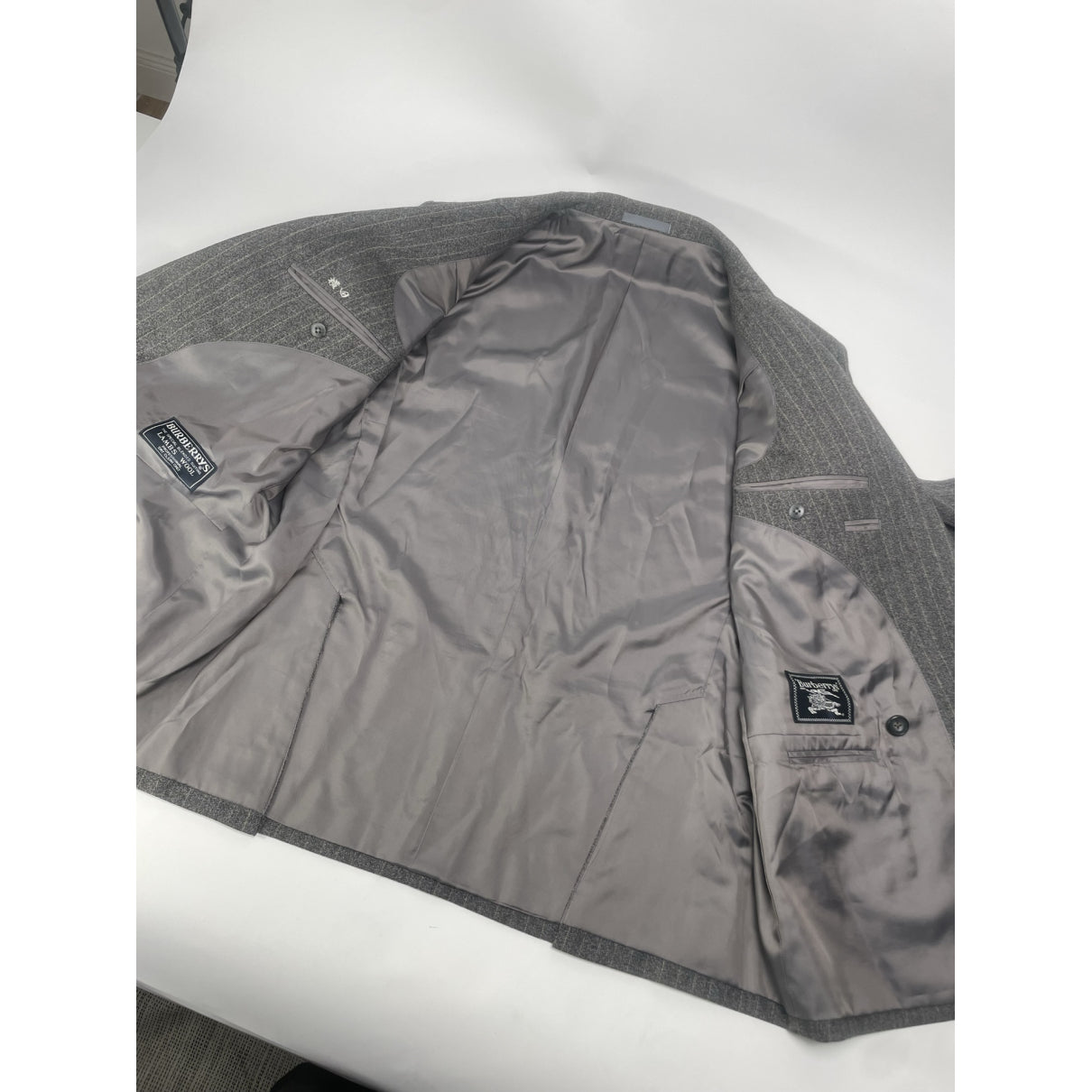 Burberry Grey Wool Suit image 3