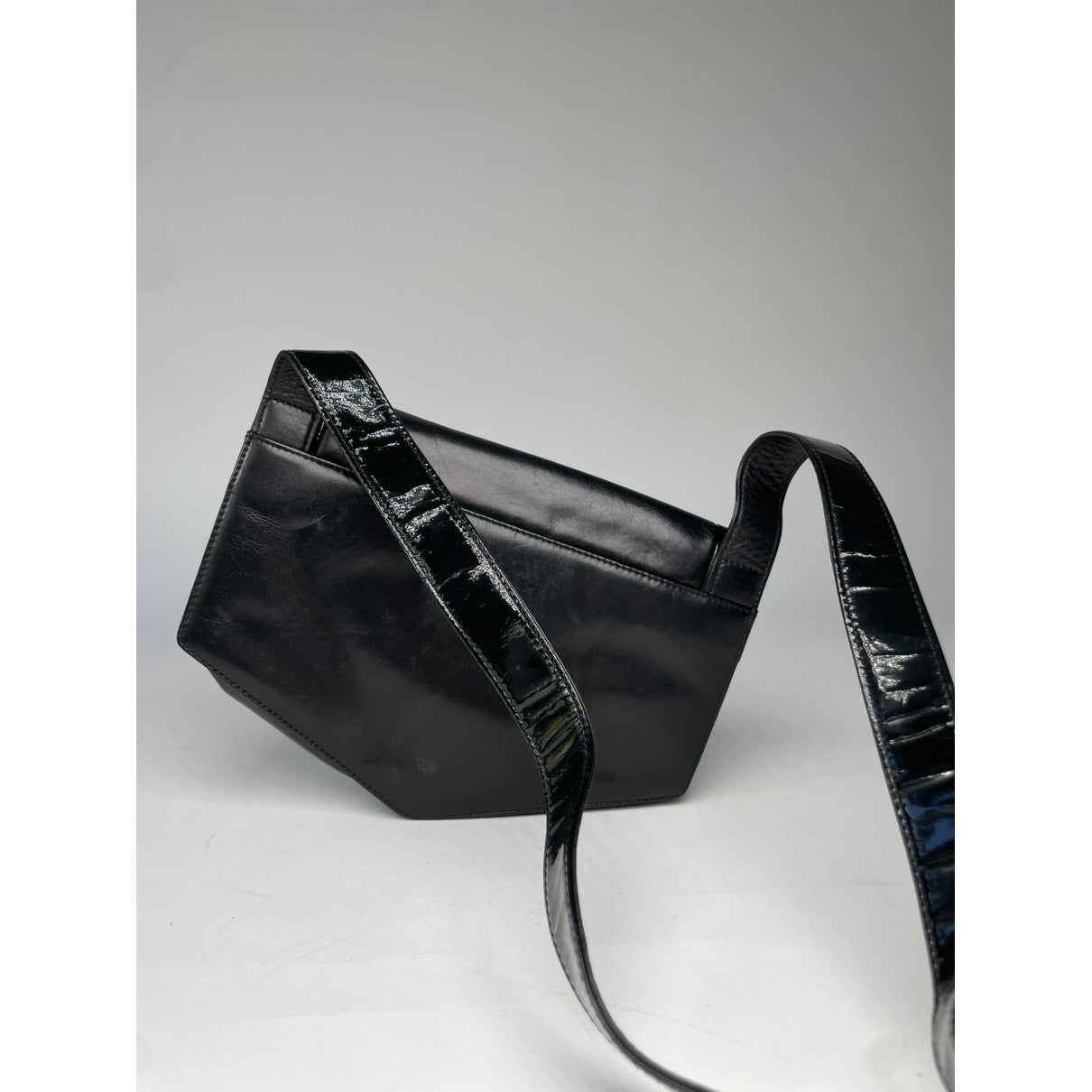 Givenchy Infinity Black Leather Handbag image 3